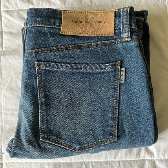 Calvin Klein low rise bootcut jeans - Picture 8 of 10